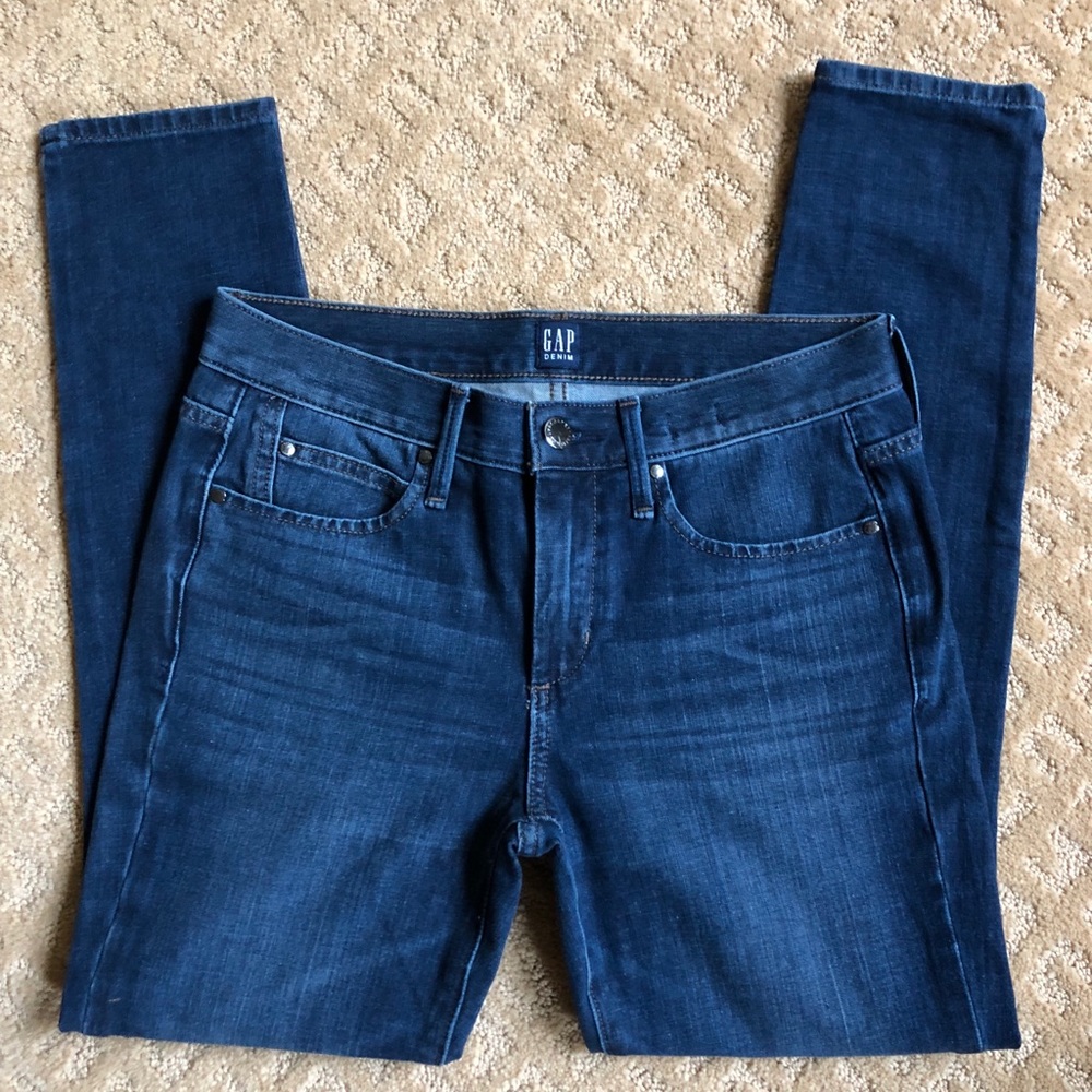 Gap True Skinny Jeans